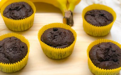 Muffins Banano-Chocolate con Mantequilla de Maní